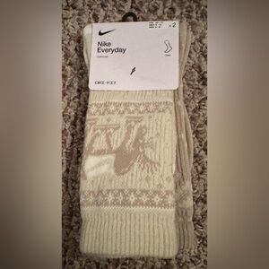 Nike Elite Crew Basketball Socks Christmas - size Medium